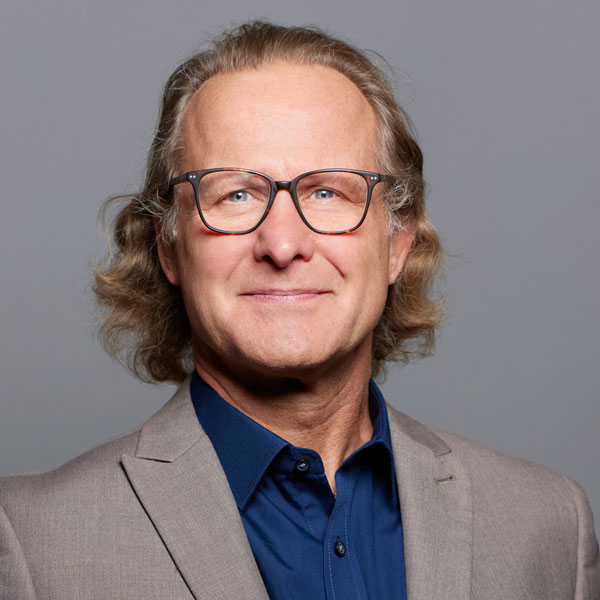 John-Douglas-profile-600px